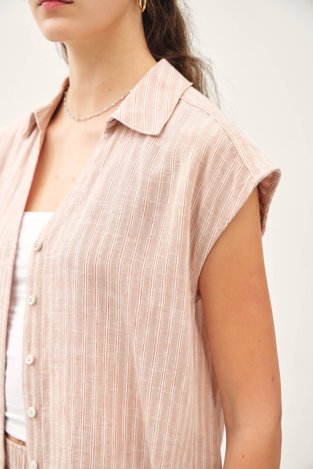 LINEN BLEND STRIPED V-NECK BUTTON UP TOP