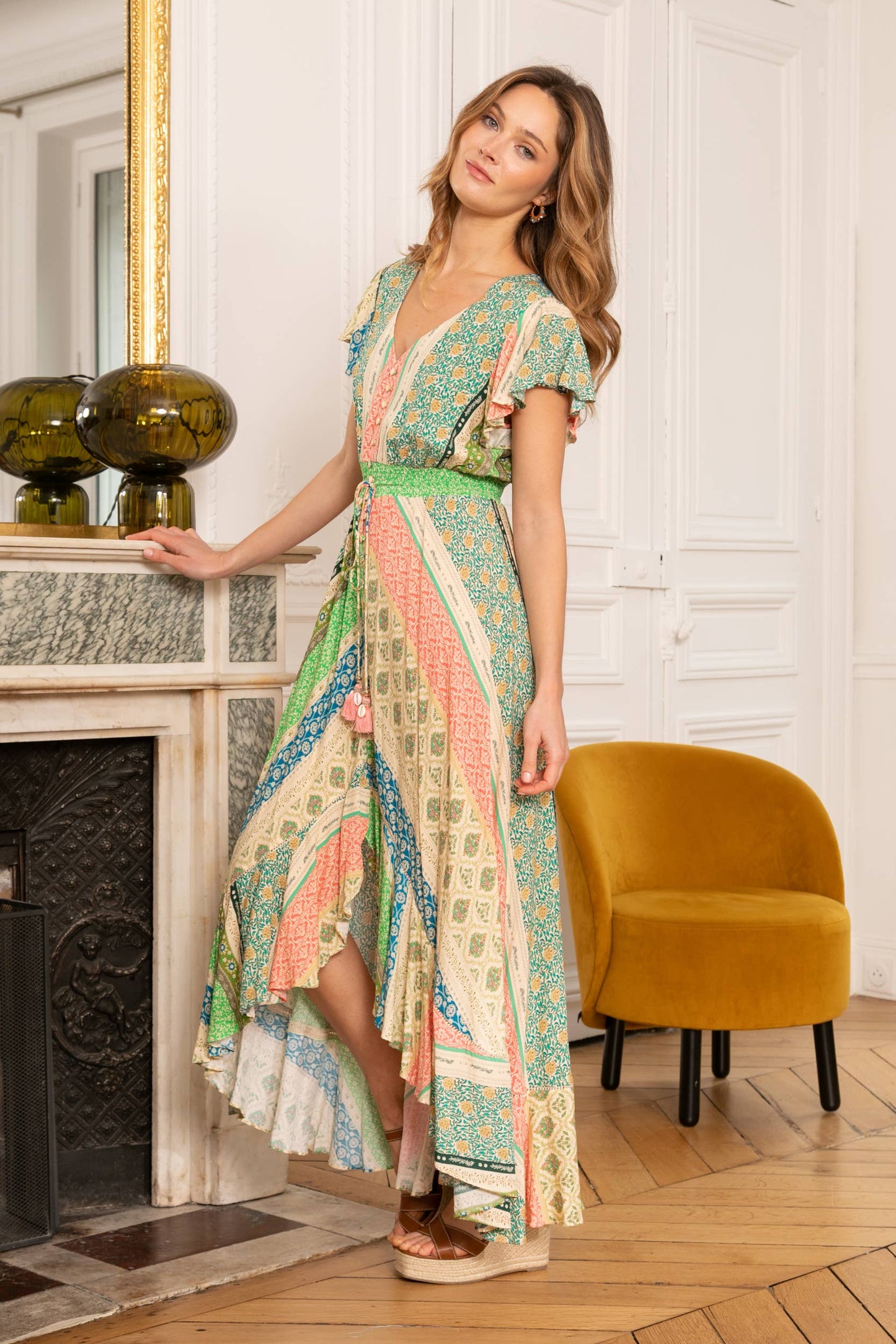 Ethnic printed dress with tie.