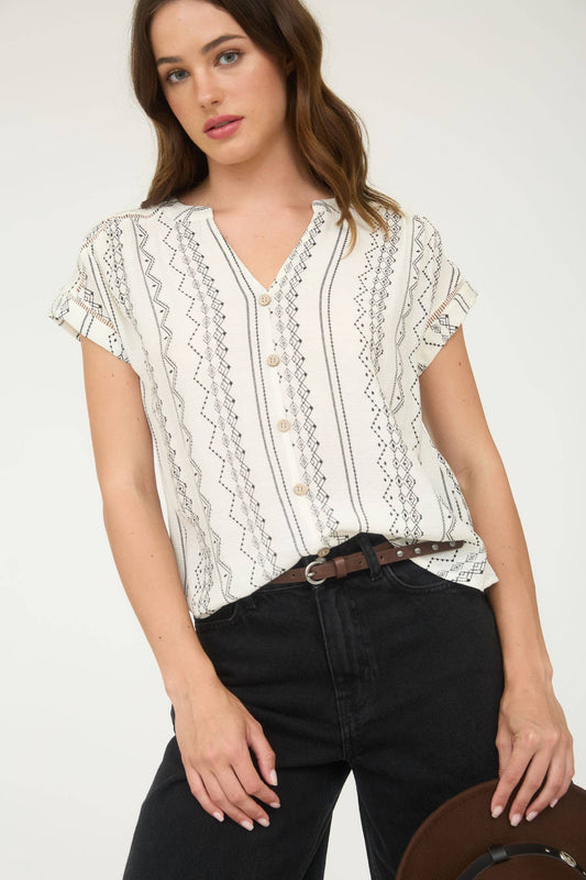 GEO PATTERN BUTTON DOWN SHORT SLEEVE SHIRT