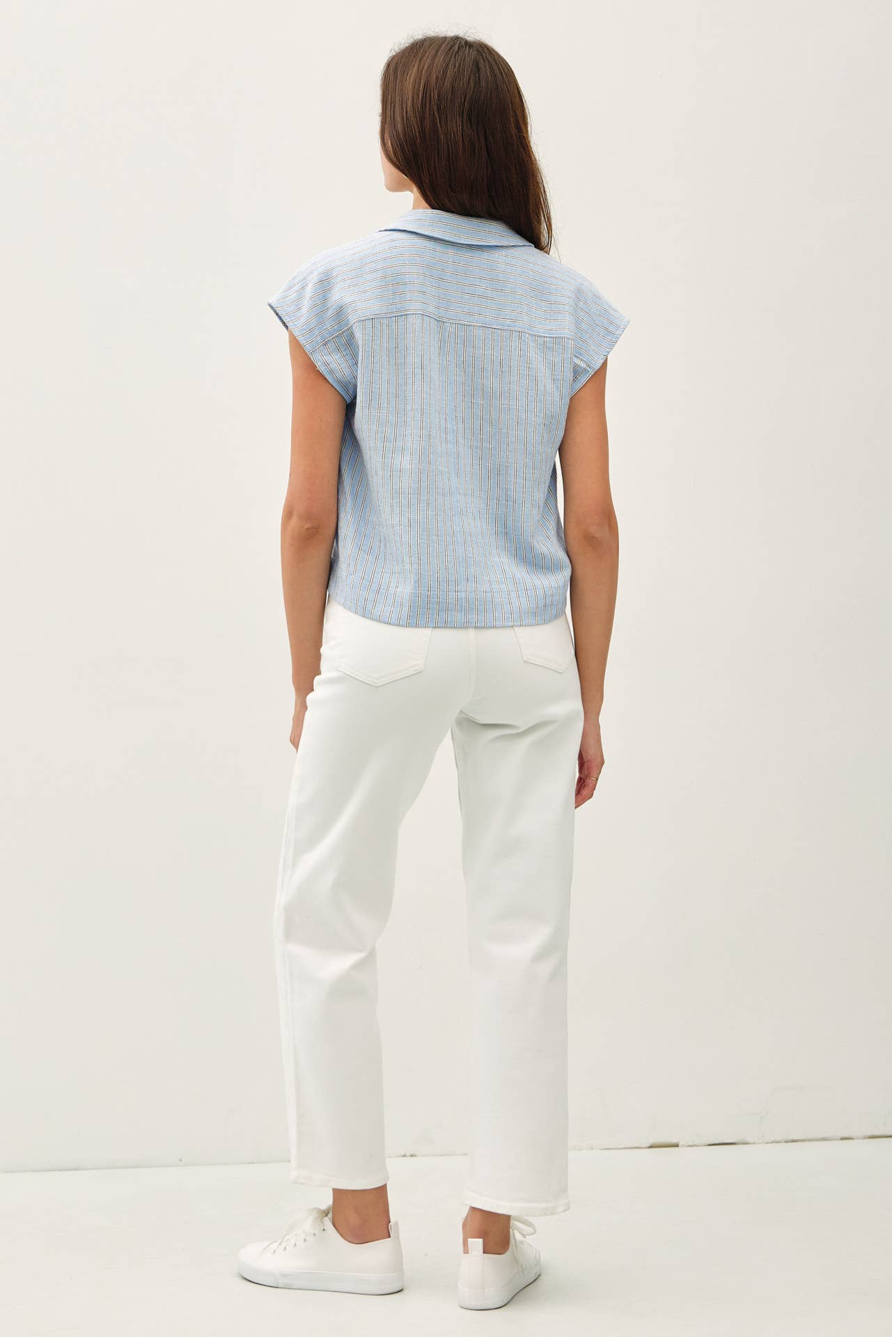 LINEN BLEND STRIPED V-NECK BUTTON UP TOP