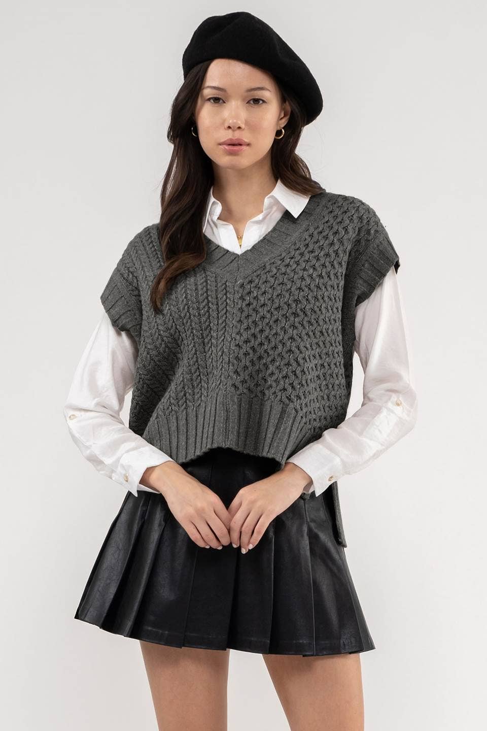 CABLE KNIT SWEATER VEST