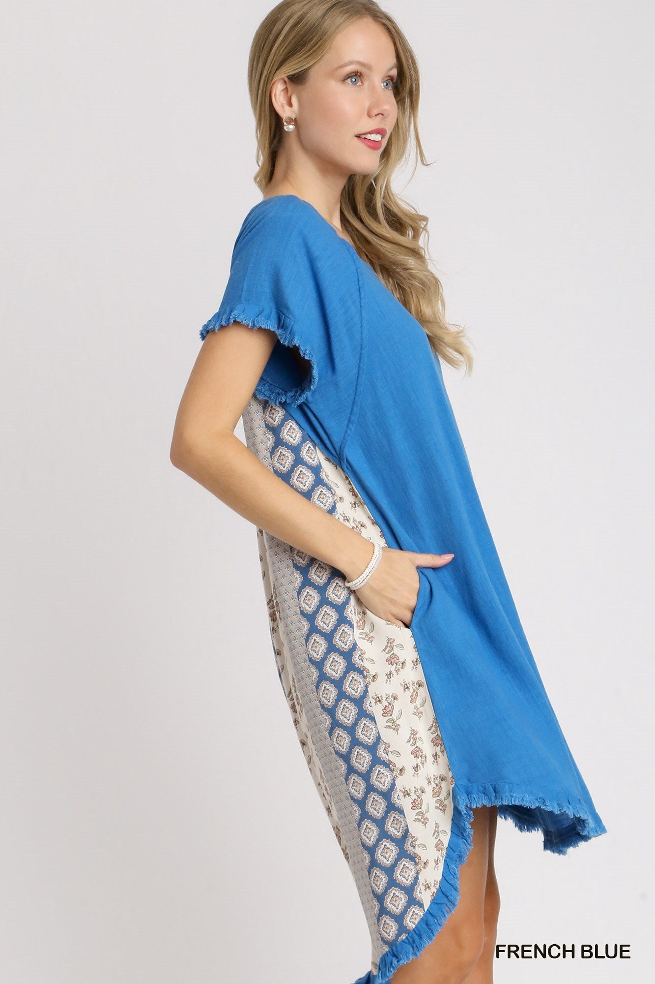 Linen Blend w/back Detail Shift Dress
