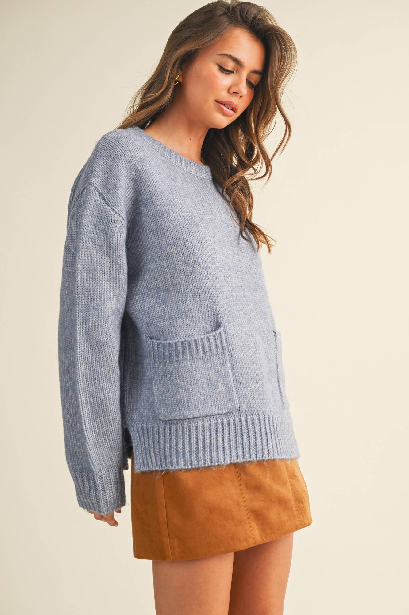 FRONT PATCH POCKET SWEATER