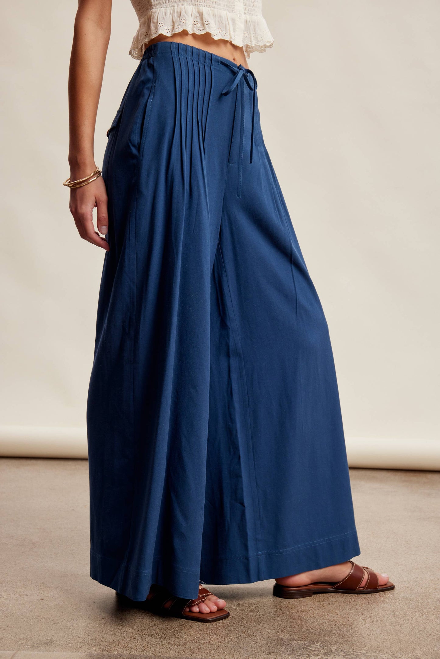 Pleated Waist Wide Leg Pants