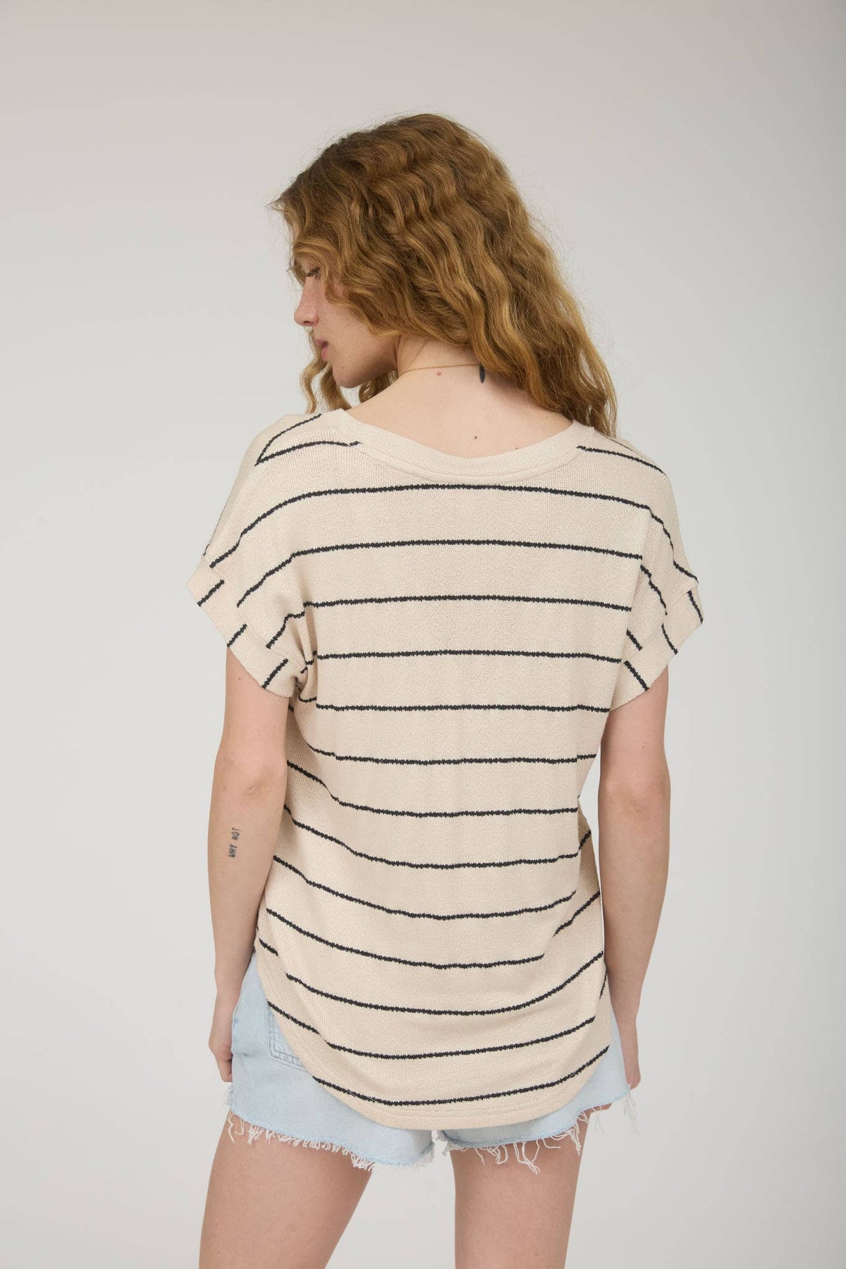 STRIPE V NECK CUFFED SLEEVE KNIT TOP