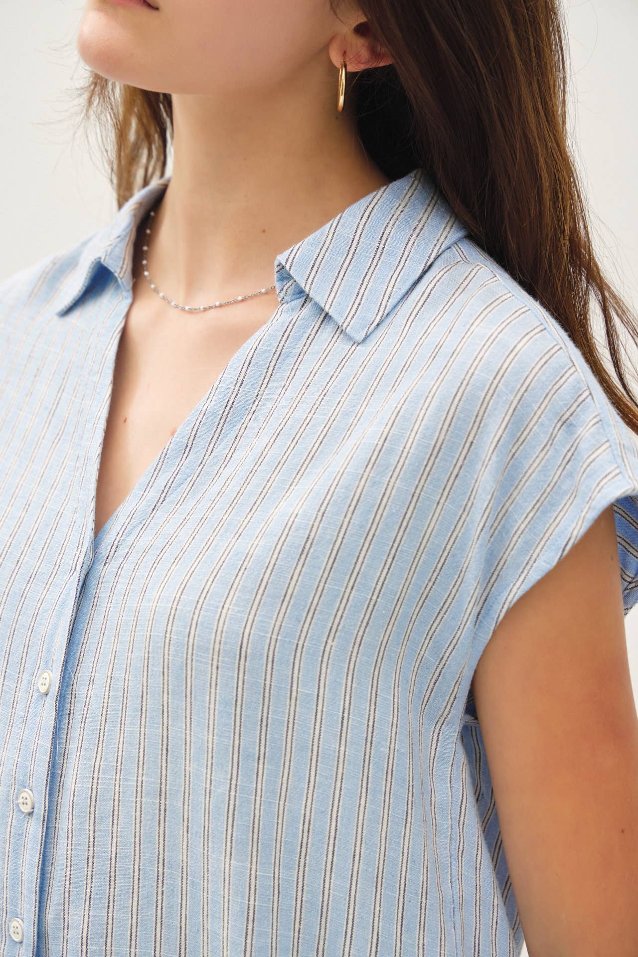 LINEN BLEND STRIPED V-NECK BUTTON UP TOP