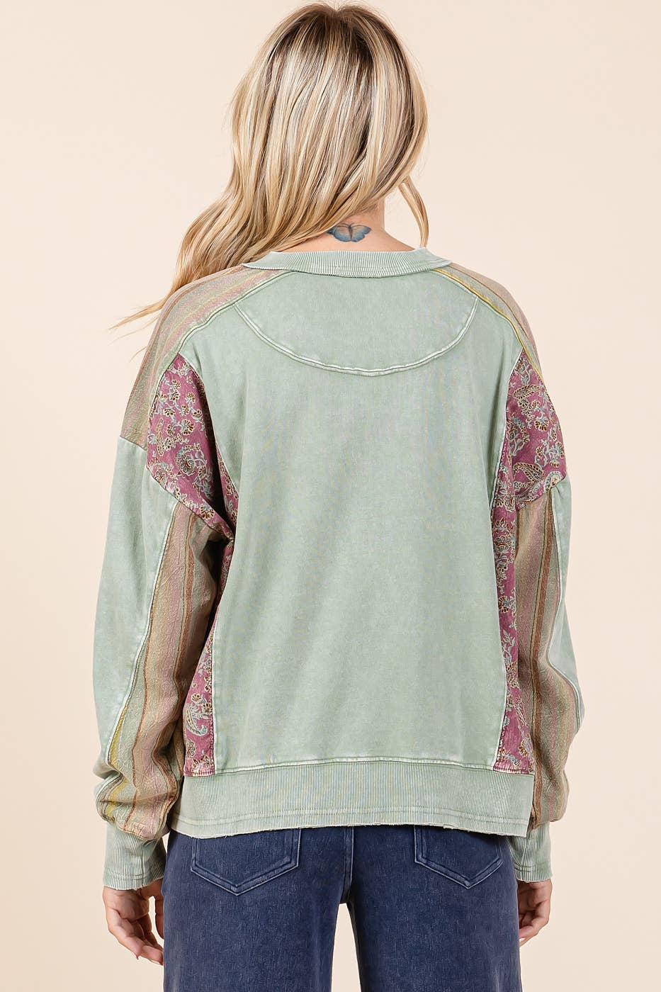 PATCHWORK PRINT MIX MINERAL WASH PULLOVER TOP