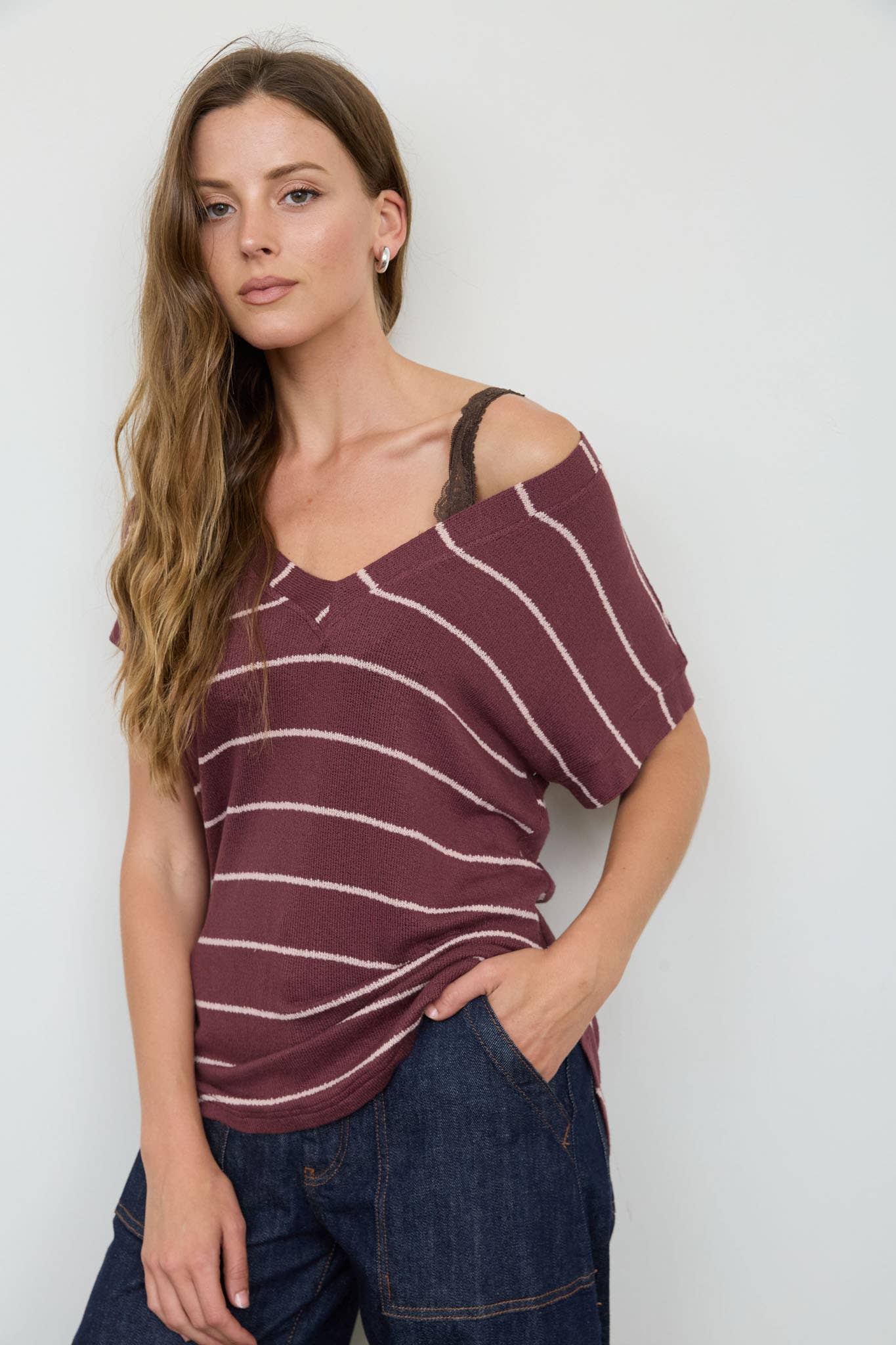 STRIPE V NECK CUFFED SLEEVE KNIT TOP