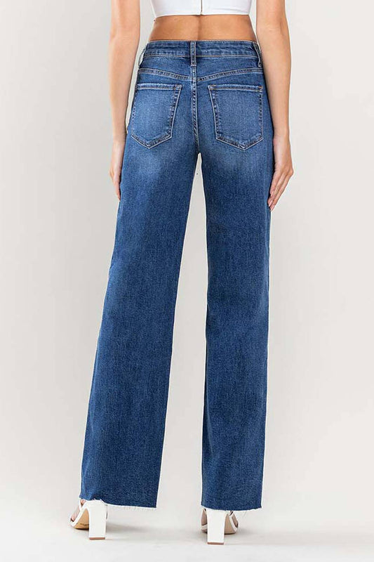 HIGH RISE CLEAN CUT RAW HEM LOOSE JEANS