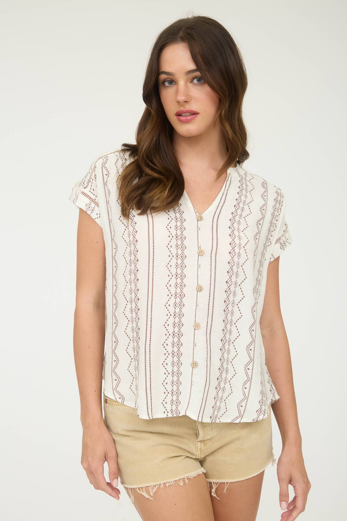 GEO PATTERN BUTTON DOWN SHORT SLEEVE SHIRT
