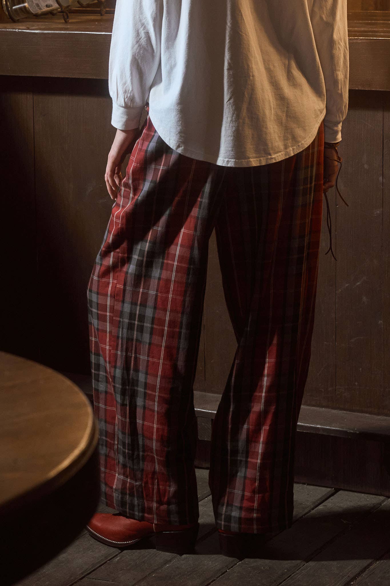 PLAID ELASTIC WAIST LOUNGE PANTS