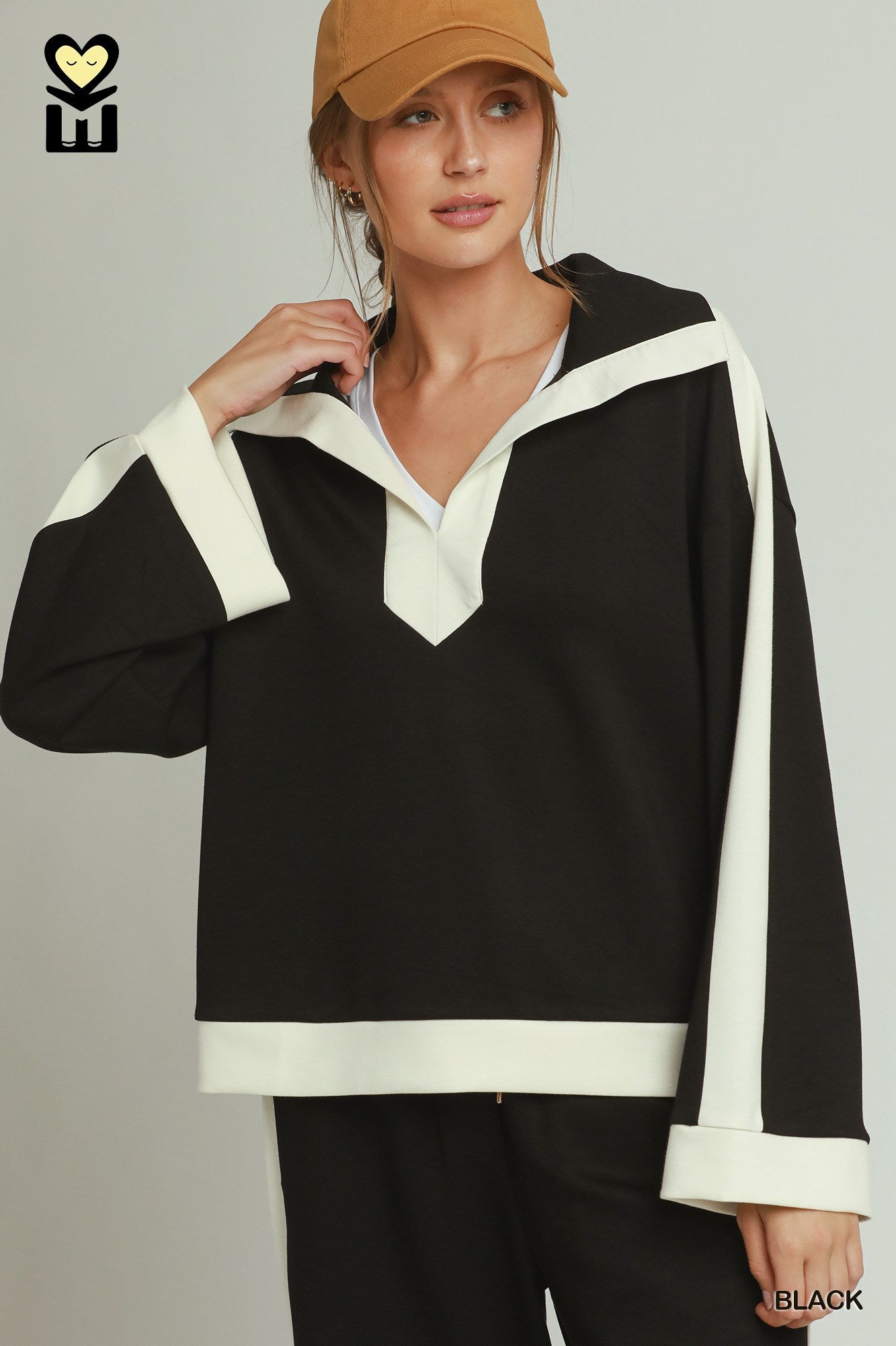 Luxknit Contrast Collar Top
