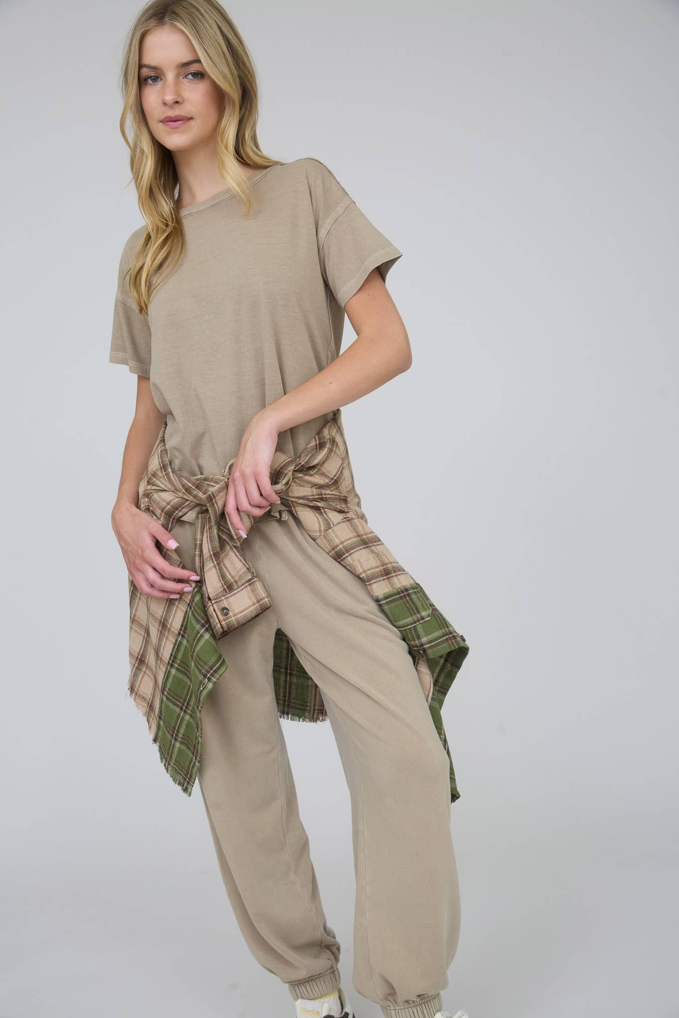 EXPOSED SEAM RAW EDGE SHORT SLEEVE TEE