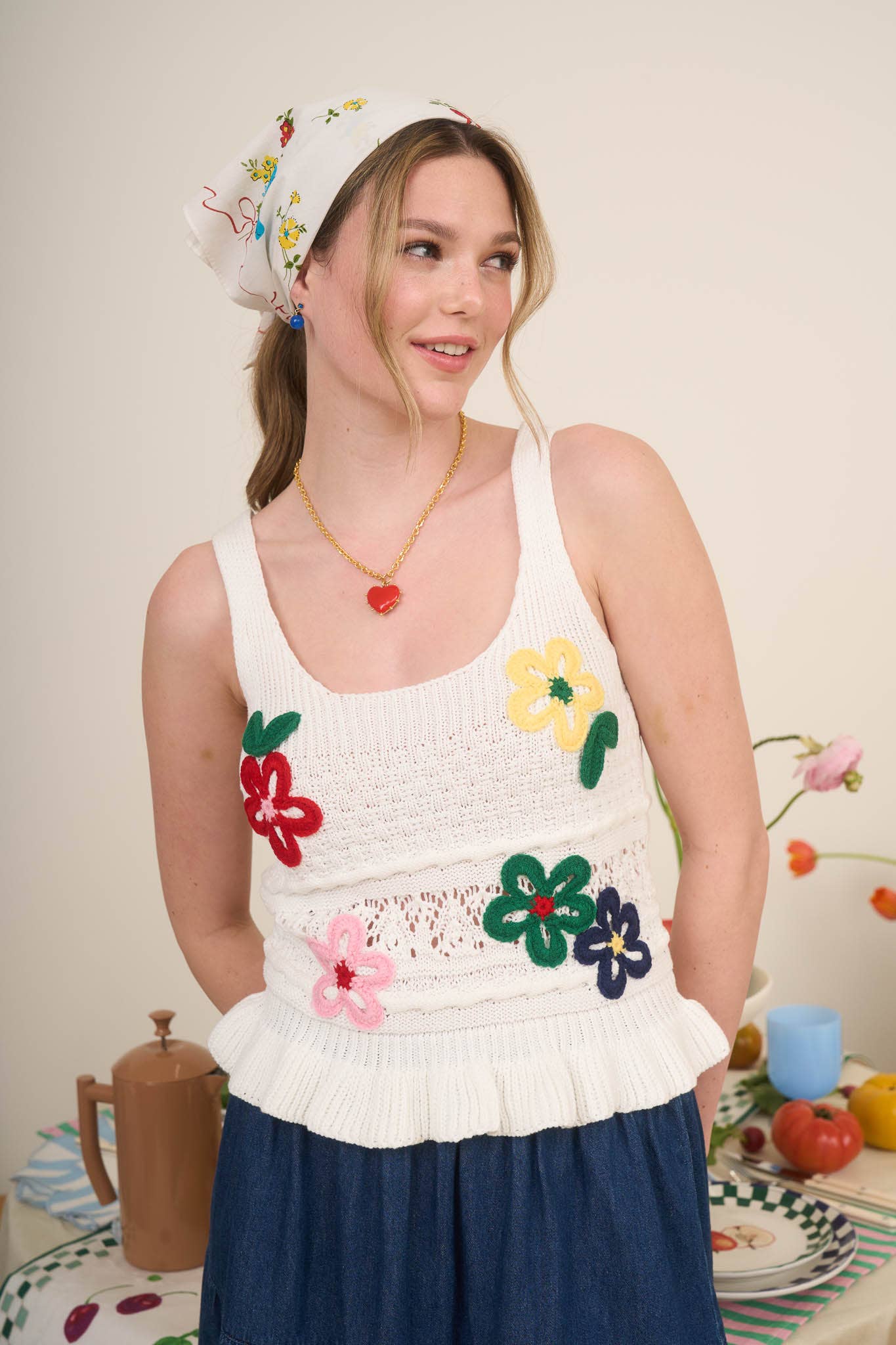 EMBROIDERED FLORAL SCOOP NECK RUFFLE HEM KNIT TOP