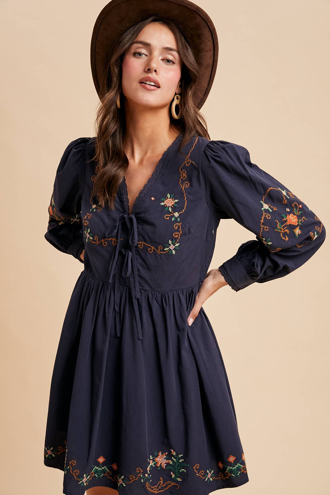 EMBROIDERED COTTON MINI DRESS