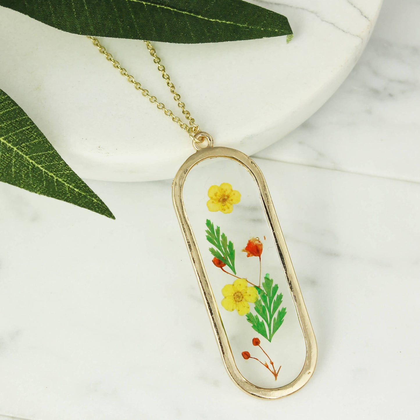 Cottage Floral Long Bar Dried Flower Necklace