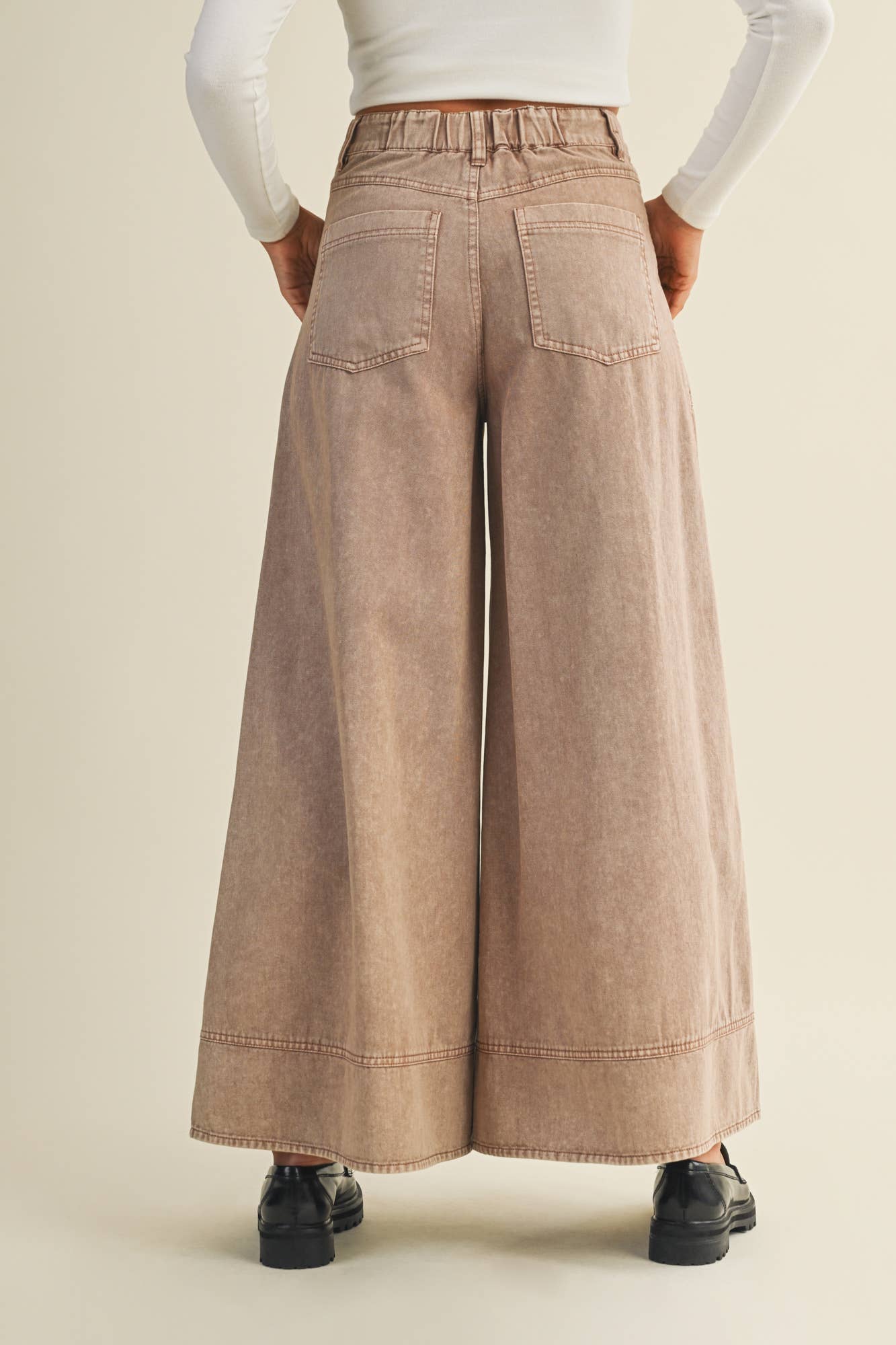 ULTRA WIDE LEG CARPENTER PANTS