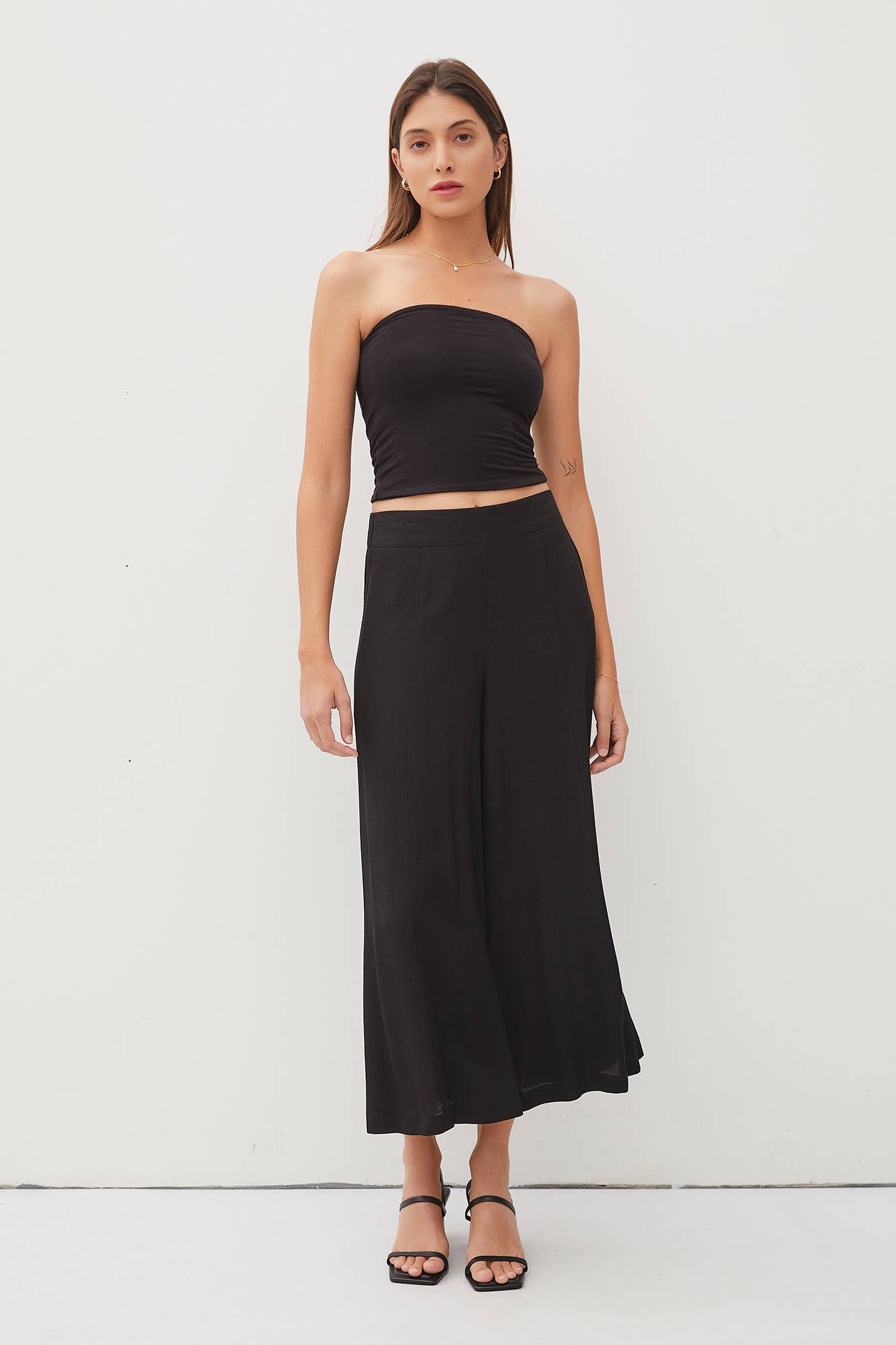 Flowy Pull-on Wide Leg Capri Pants