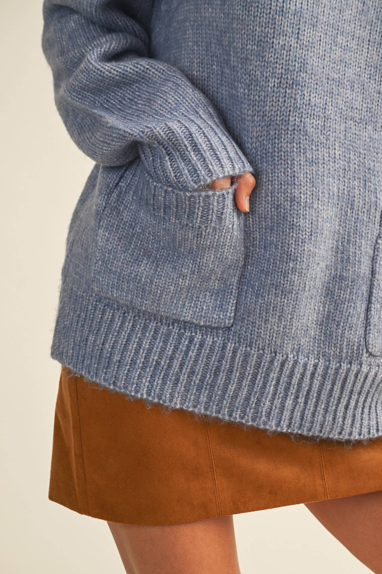 FRONT PATCH POCKET SWEATER TOP