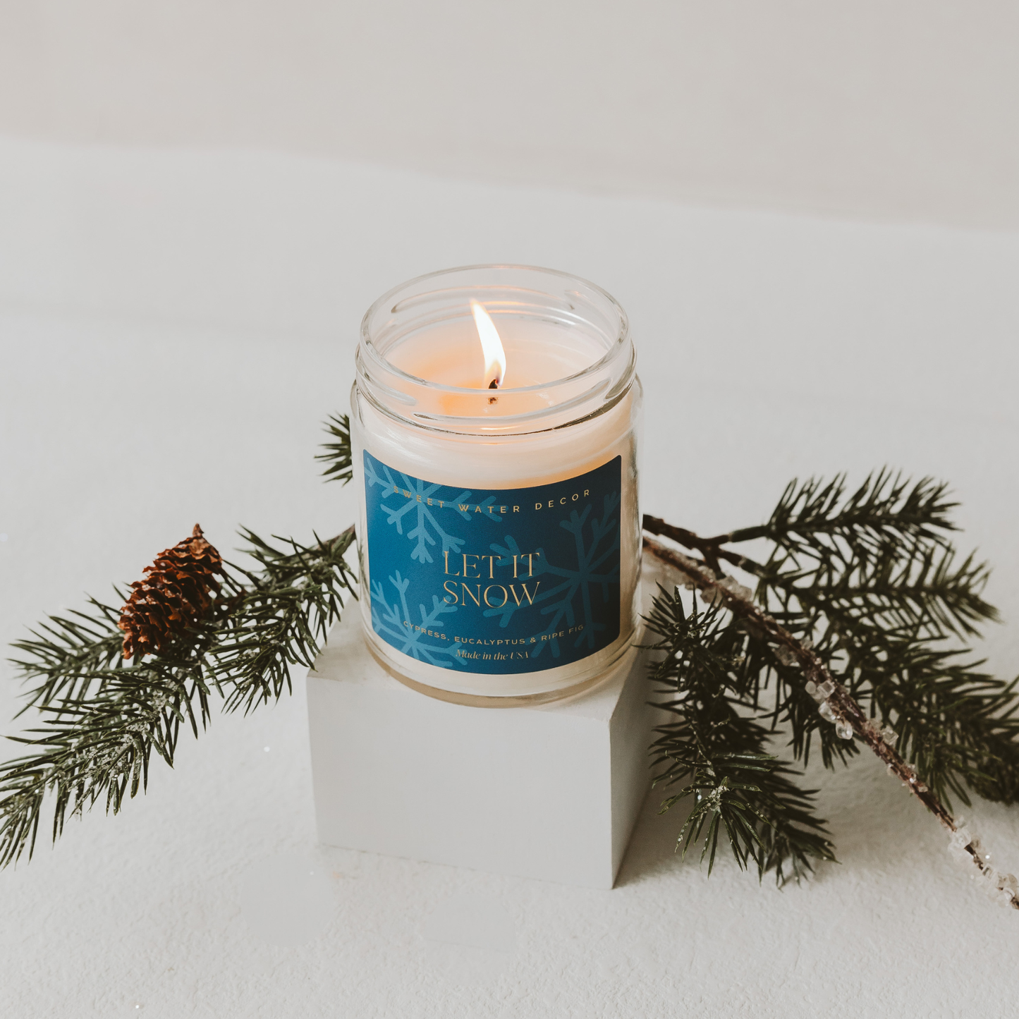 *NEW* Let It Snow 9 oz Soy Candle