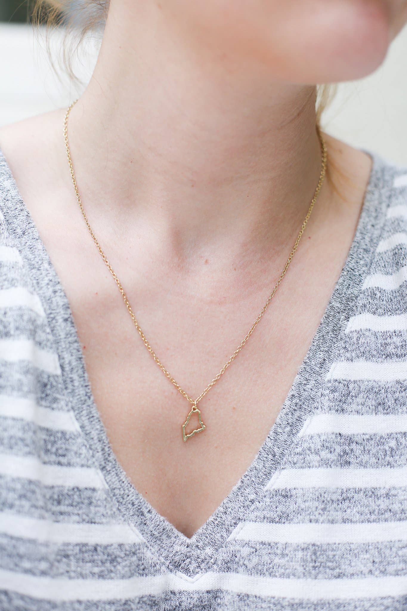 State Necklace - Gold - MAINE