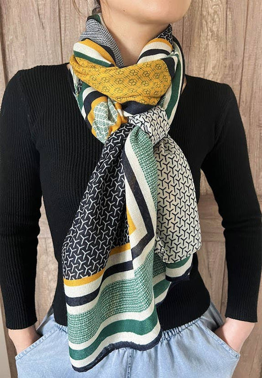 Geometric Pattern Wrap Scarf