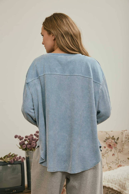 BOXY TEXTURED LONG SLEEVE WASHED KNIT TOP