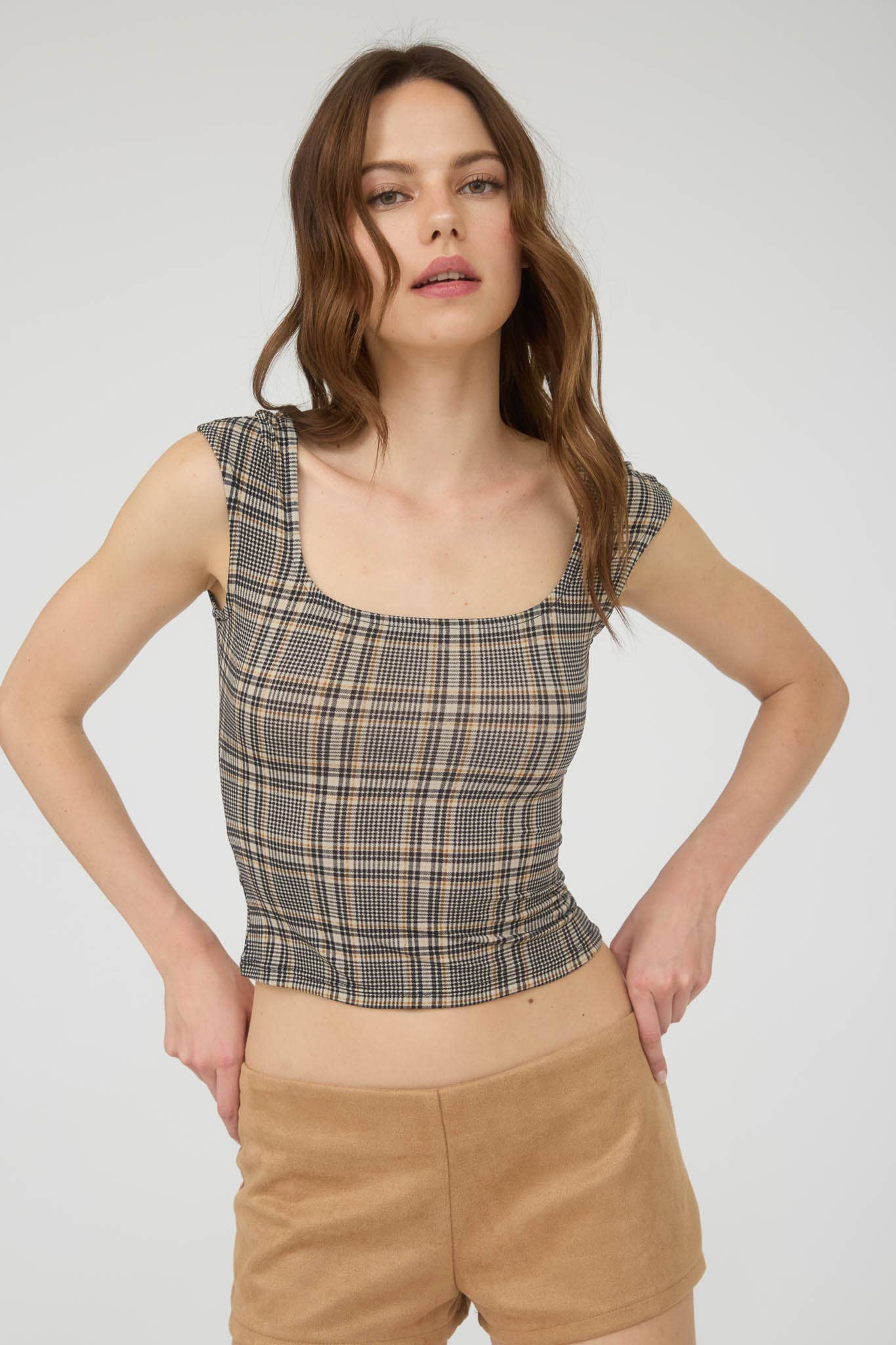 PLAID SHORT SLEEVE KNIT TOP