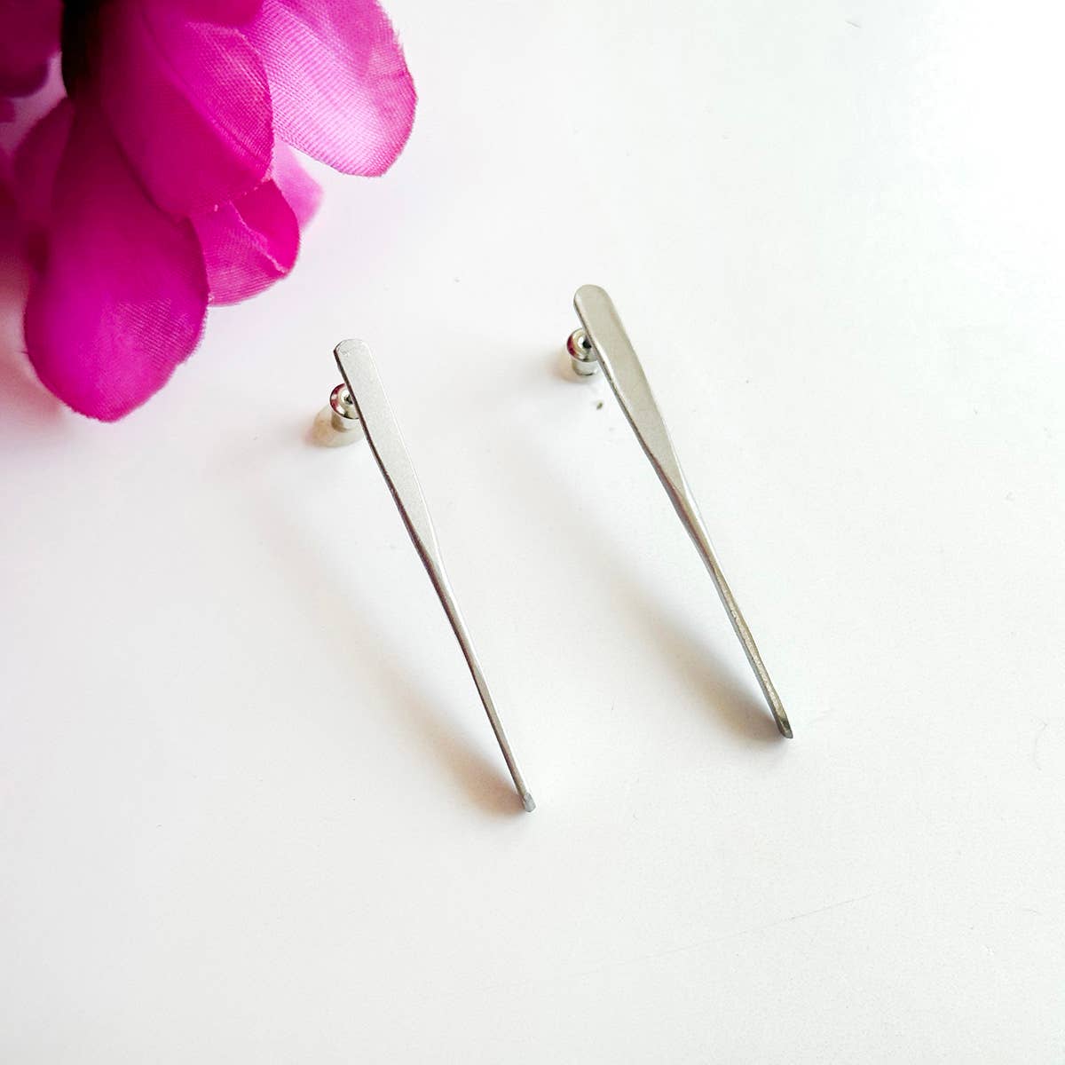 Paddle Post Earrings (Silver)