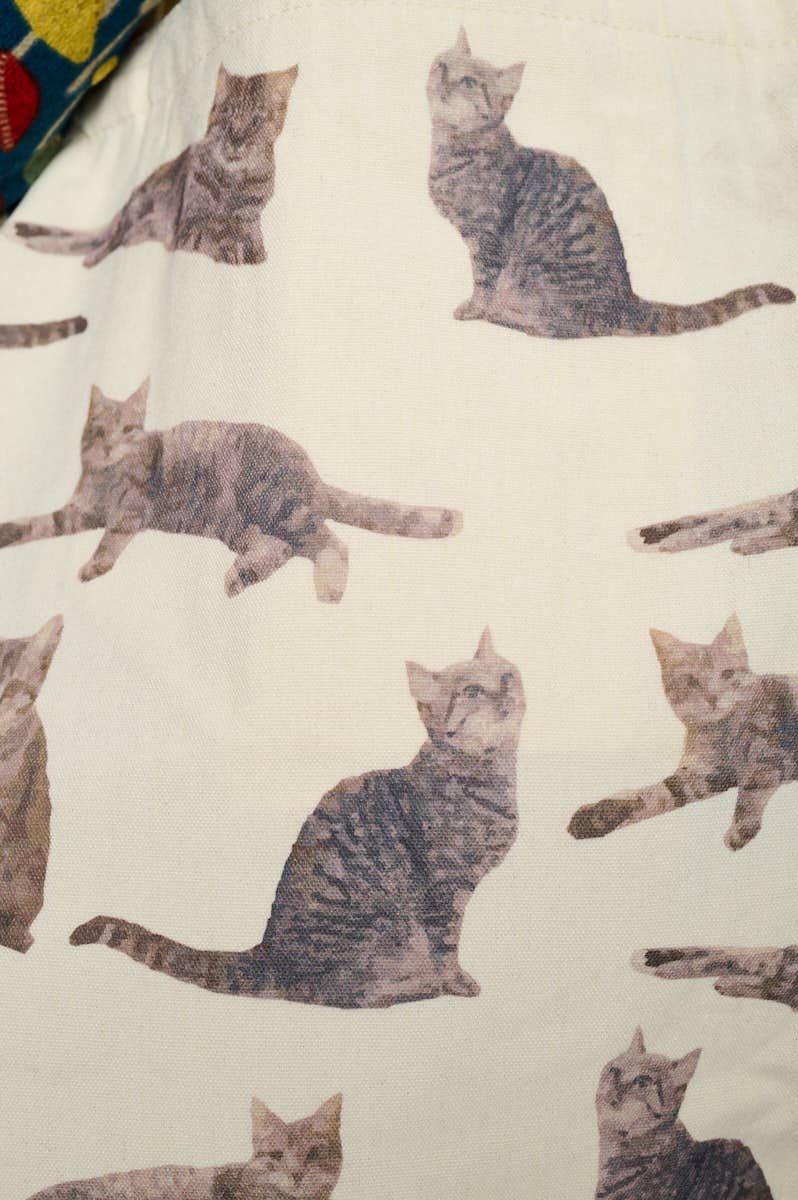 GREY TABBY CAT PRINT TOTE BAGS