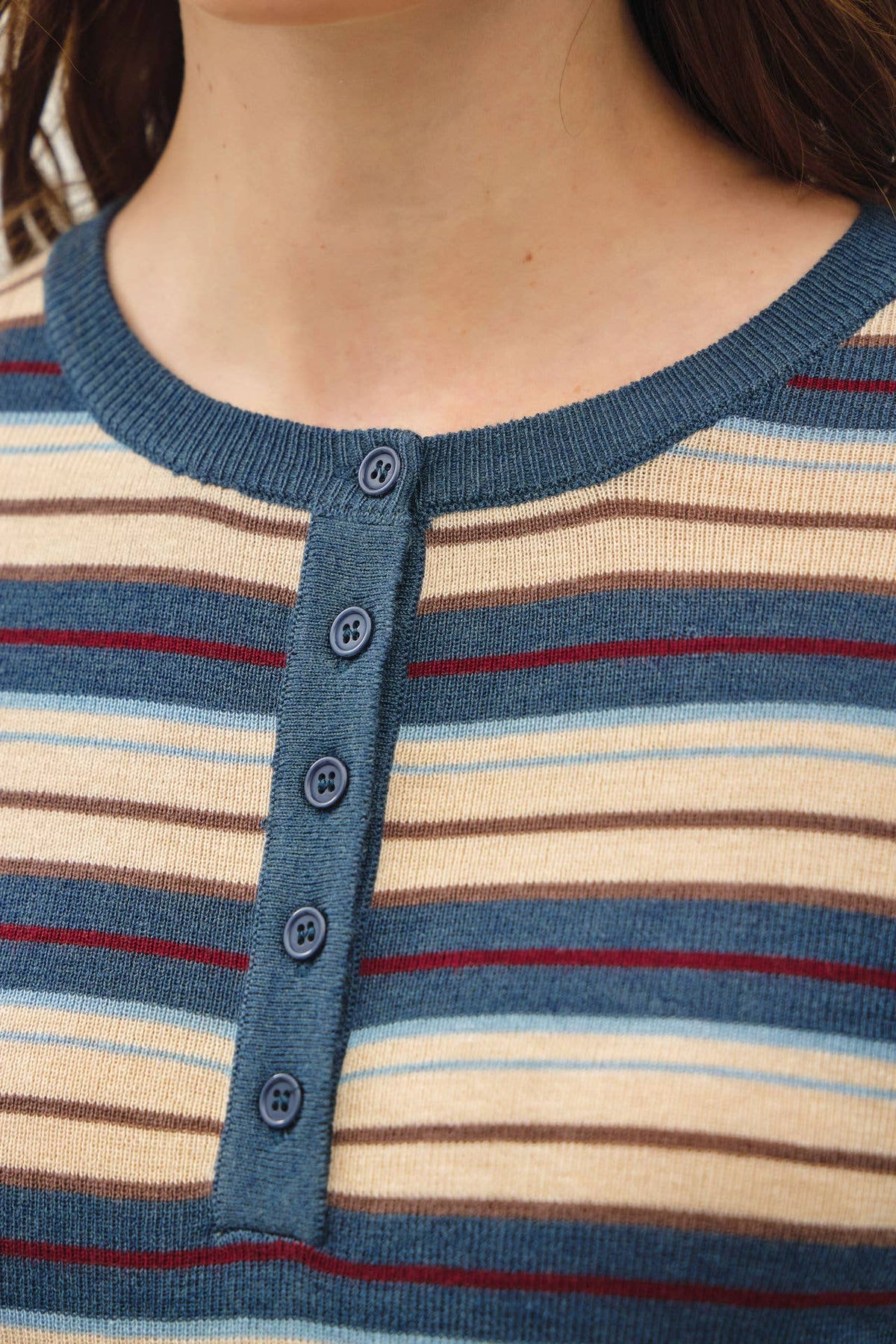 STRIPED HENLEY NECK FINE SWEATER